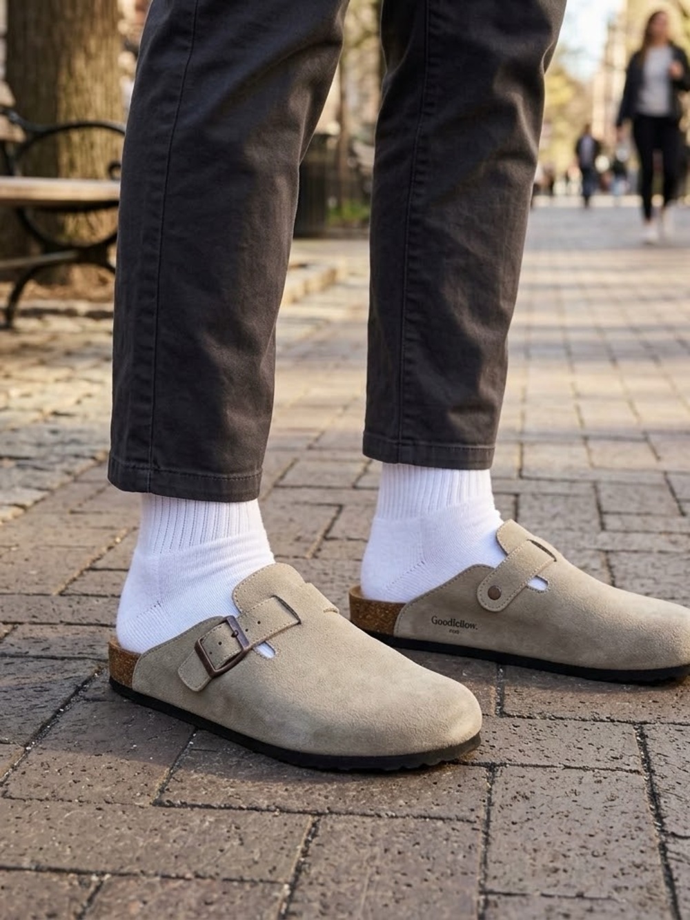 NWT Goodfellow & Co Oswald  Original Suede Leather Clogs Taupe Size 7
